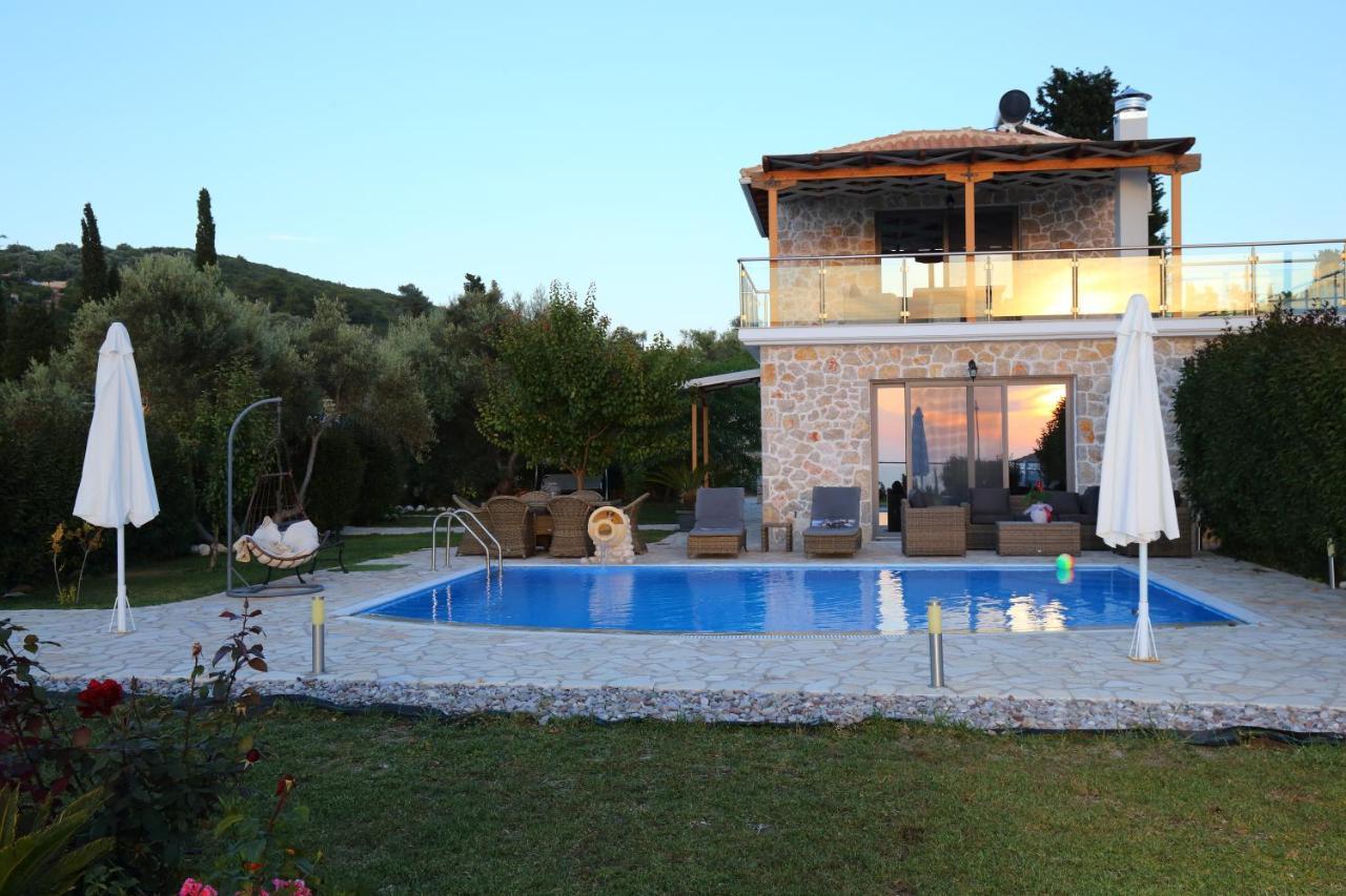 Villas Goudis ซูกาเลดส์ ภายนอก รูปภาพ