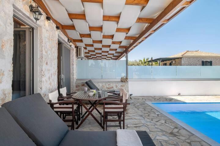 Villas Goudis ซูกาเลดส์ ภายนอก รูปภาพ