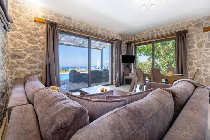 Villas Goudis ซูกาเลดส์ ภายนอก รูปภาพ